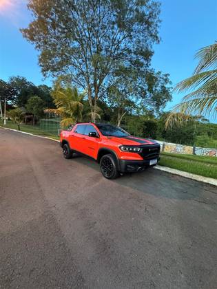 RAM RAMPAGE 2.0 HURRICANE 4 TURBO GASOLINA R/T 4X4 AUTOMÁTICO